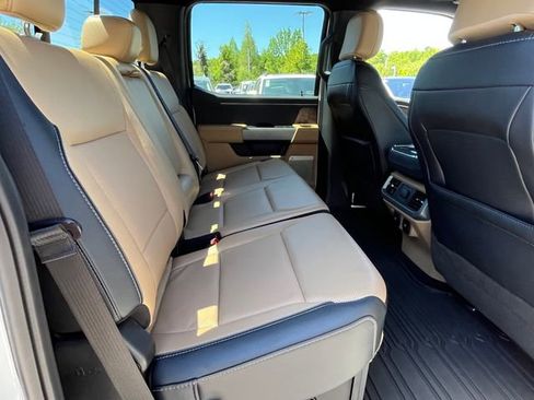 Used 2023 Ford F150 Lariat w/ Trailer Tow Package image 19