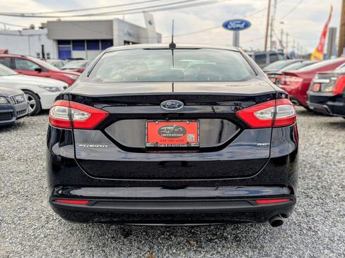 Used 2016 Ford Fusion SE image 7