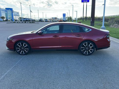 Used 2023 Honda Accord Touring image 5