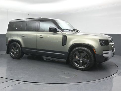 Used 2022 Land Rover Defender 110 SE image 1