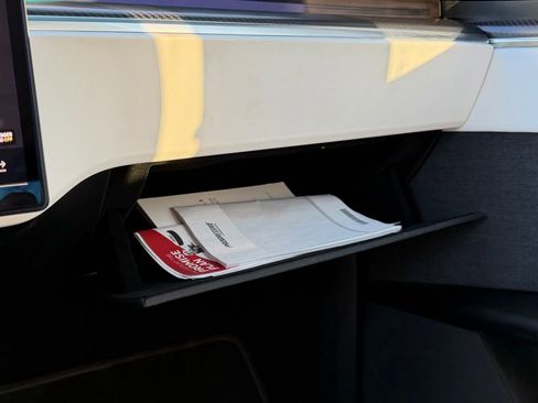 Used 2023 Tesla Model X Plaid image 47