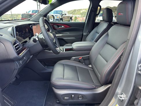 New 2026 Chevrolet Traverse Z71 w/ Enhanced Driving Package AWD/4WD image 22