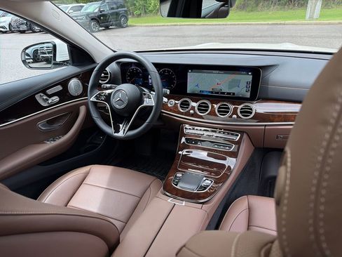 Certified 2023 Mercedes-Benz E 450 4MATIC Sedan image 35