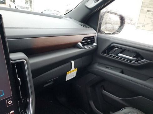 New 2026 GMC Yukon XL Denali image 25