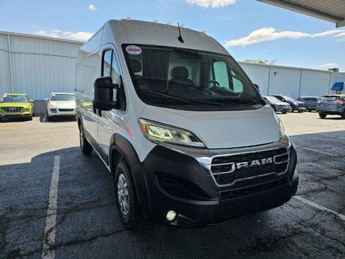 Used 2024 RAM ProMaster 2500 w/ Quick Order Package 22G SLT FWD image 4