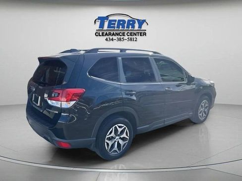 Used 2019 Subaru Forester Premium image 5