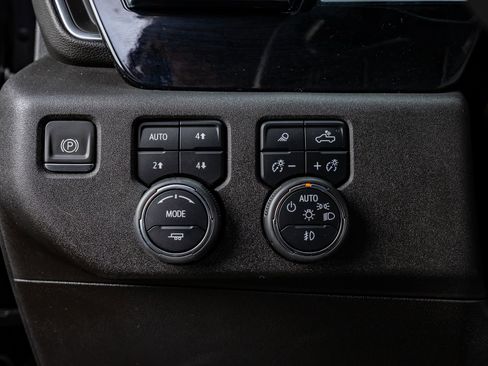 Used 2024 Chevrolet Silverado 2500 LTZ w/ LTZ Plus Package image 22