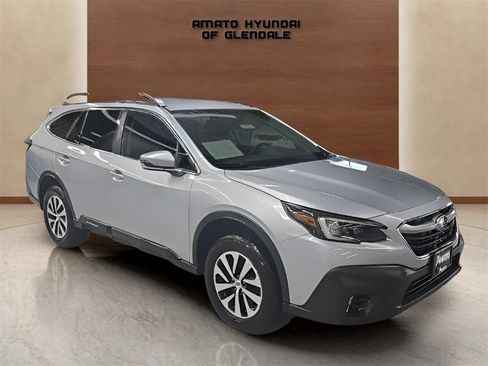 Used 2021 Subaru Outback Premium image 8