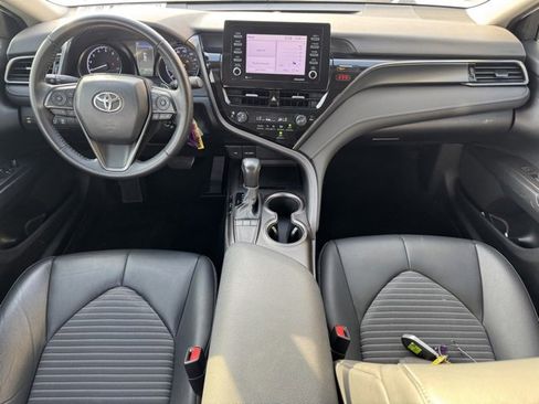 Used 2023 Toyota Camry SE image 13