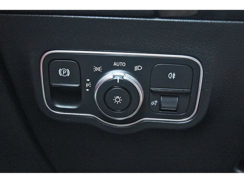 Used 2023 Mercedes-Benz GLA 250 image 22