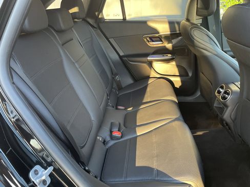 Certified 2025 Mercedes-Benz GLC 300 4MATIC image 44