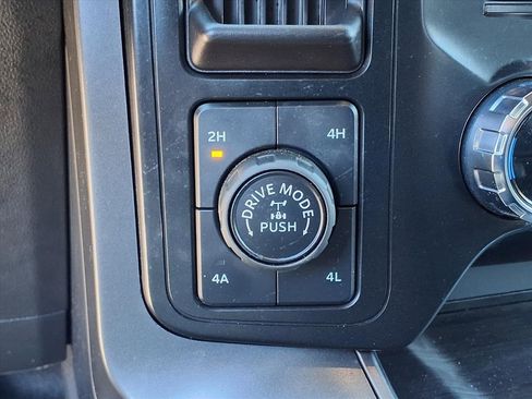 Used 2024 Ford F150 Lariat w/ Equipment Group 502A High image 32