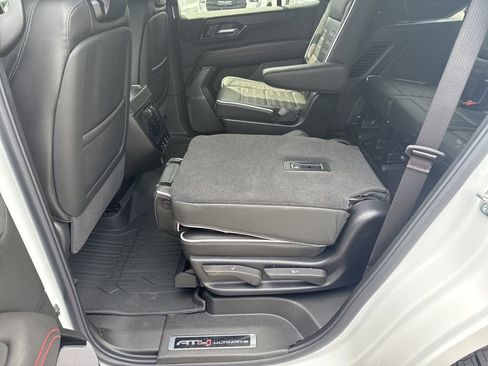 New 2026 GMC Yukon AT4 Ultimate w/ LPO, Floor Liner Package AWD/4WD image 64