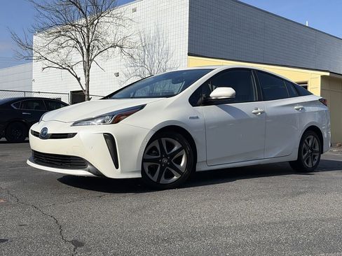 Used 2019 Toyota Prius Limited image 1
