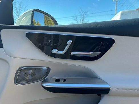 Used 2026 Mercedes-Benz GLC 300 4MATIC image 25