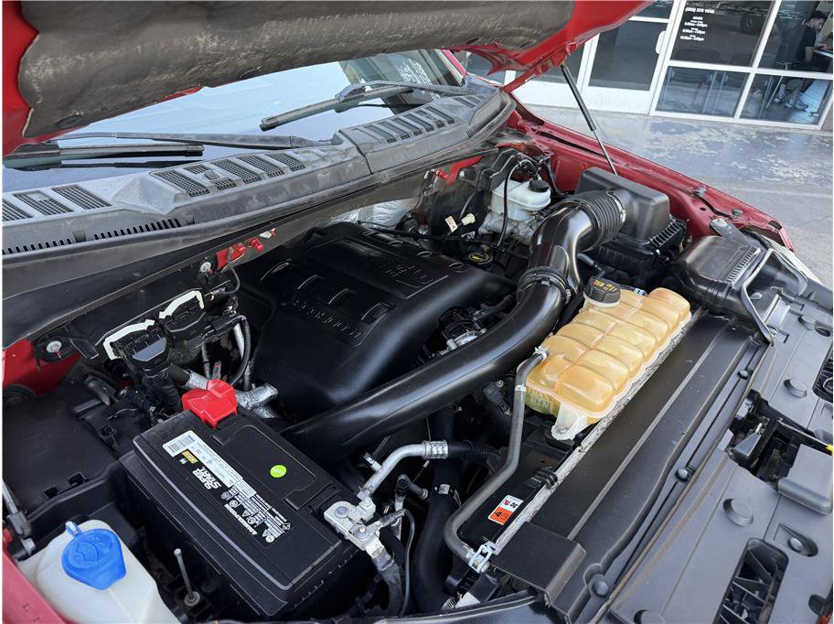 Used 2015 Ford F150 Lariat w/ Equipment Group 501A Mid AWD/4WD image 28