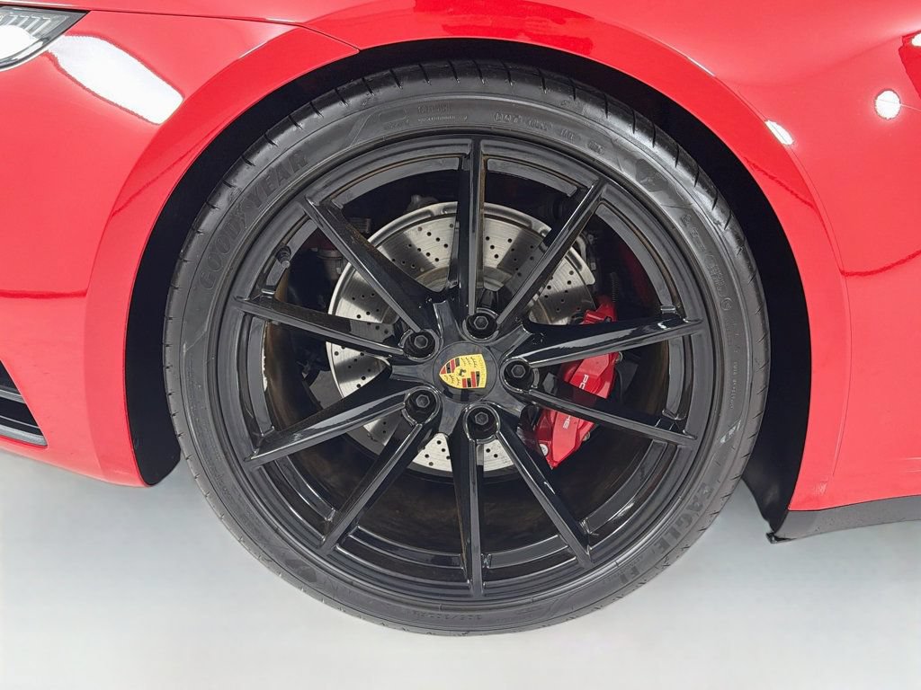 Certified 2024 Porsche 911 Carrera 4S AWD/4WD image 33