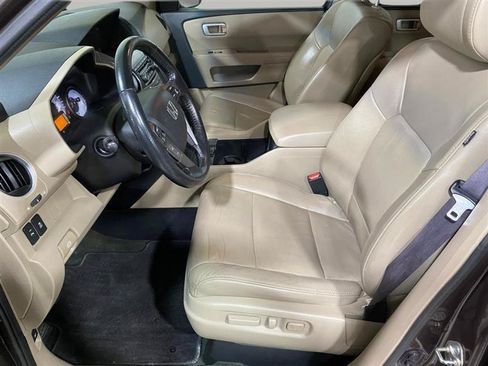 Used 2015 Honda Pilot Touring image 23