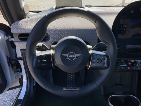 Used 2025 MINI Cooper S image 9