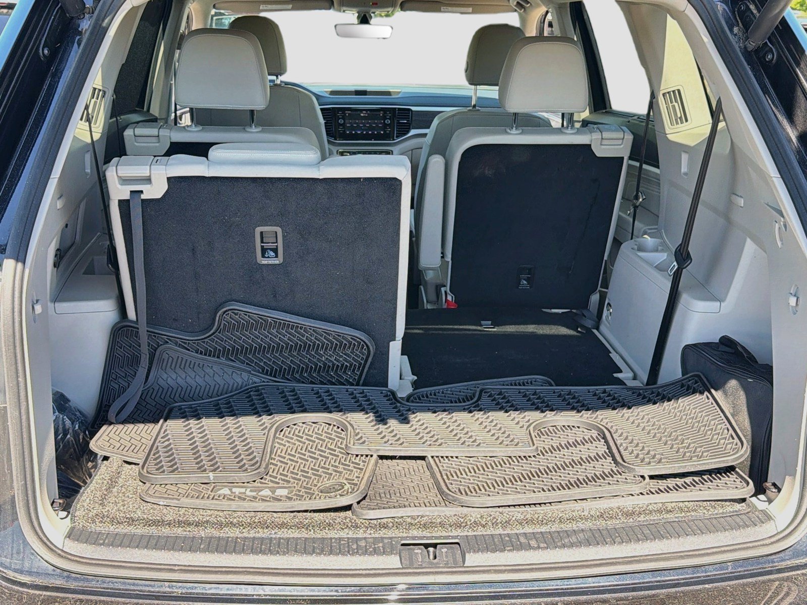 Used 2023 Volkswagen Atlas SE w/ Panoramic Sunroof Package AWD/4WD image 31