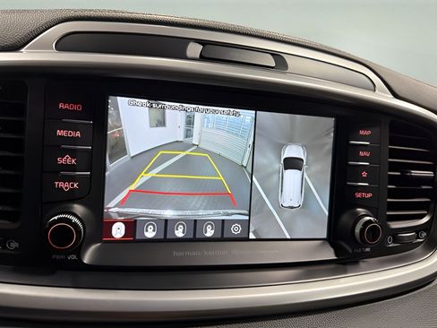 Used 2019 Kia Sorento SX w/ SX Touring Package FWD image 23