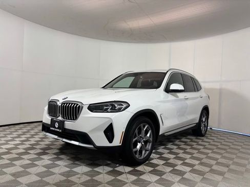 Used 2024 BMW X3 xDrive30i w/ Convenience Package AWD/4WD image 3