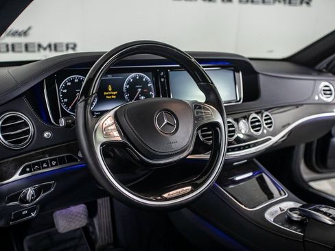 Used 2015 Mercedes-Benz S 550 Sedan image 16