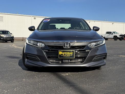 Used 2019 Honda Accord LX image 2