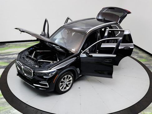 Used 2019 BMW X5 xDrive40i w/ Premium Package 2 AWD/4WD image 38