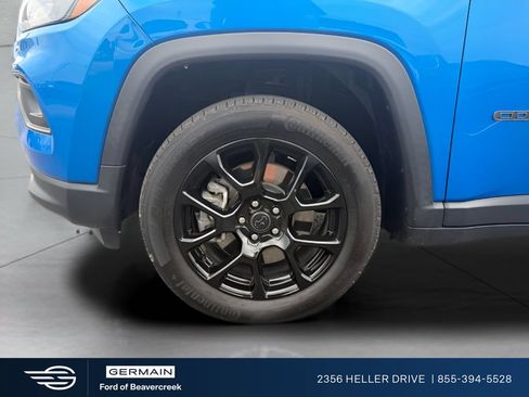 Used 2025 Jeep Compass Latitude w/ Altitude Special Edition AWD/4WD image 25