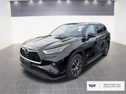 Used 2023 Toyota Highlander XLE