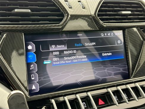 Used 2021 Lamborghini Urus Base image 15