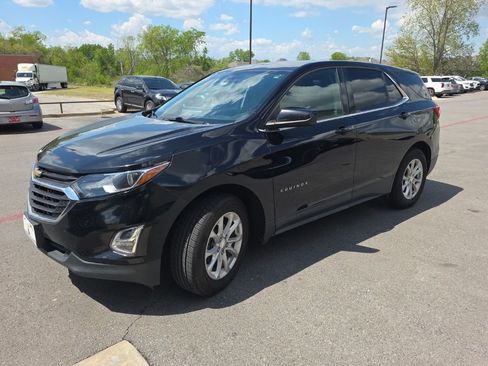 Used 2018 Chevrolet Equinox LT image 1