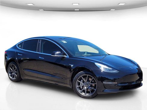 Used 2019 Tesla Model 3 Standard Range Plus RWD image 2