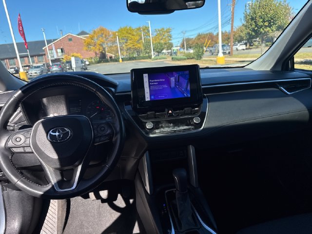 Used 2023 Toyota Corolla Cross LE w/ Moonroof Package AWD/4WD image 15