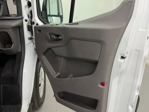 Used 2023 Ford Transit 350 XLT RWD image 19