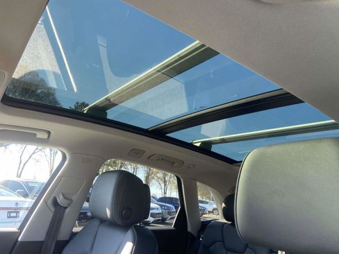 Certified 2024 Audi Q5 2.0T Premium Plus image 19