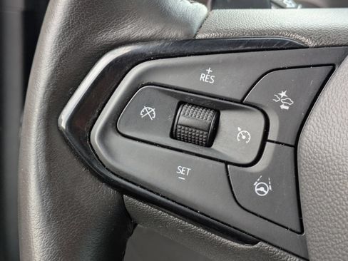 Used 2023 Chevrolet Bolt EUV Premier w/ Sun & Sound Package FWD image 22