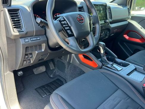 Used 2024 Nissan Frontier PRO-4X w/ Off-Road Protection Package AWD/4WD image 18