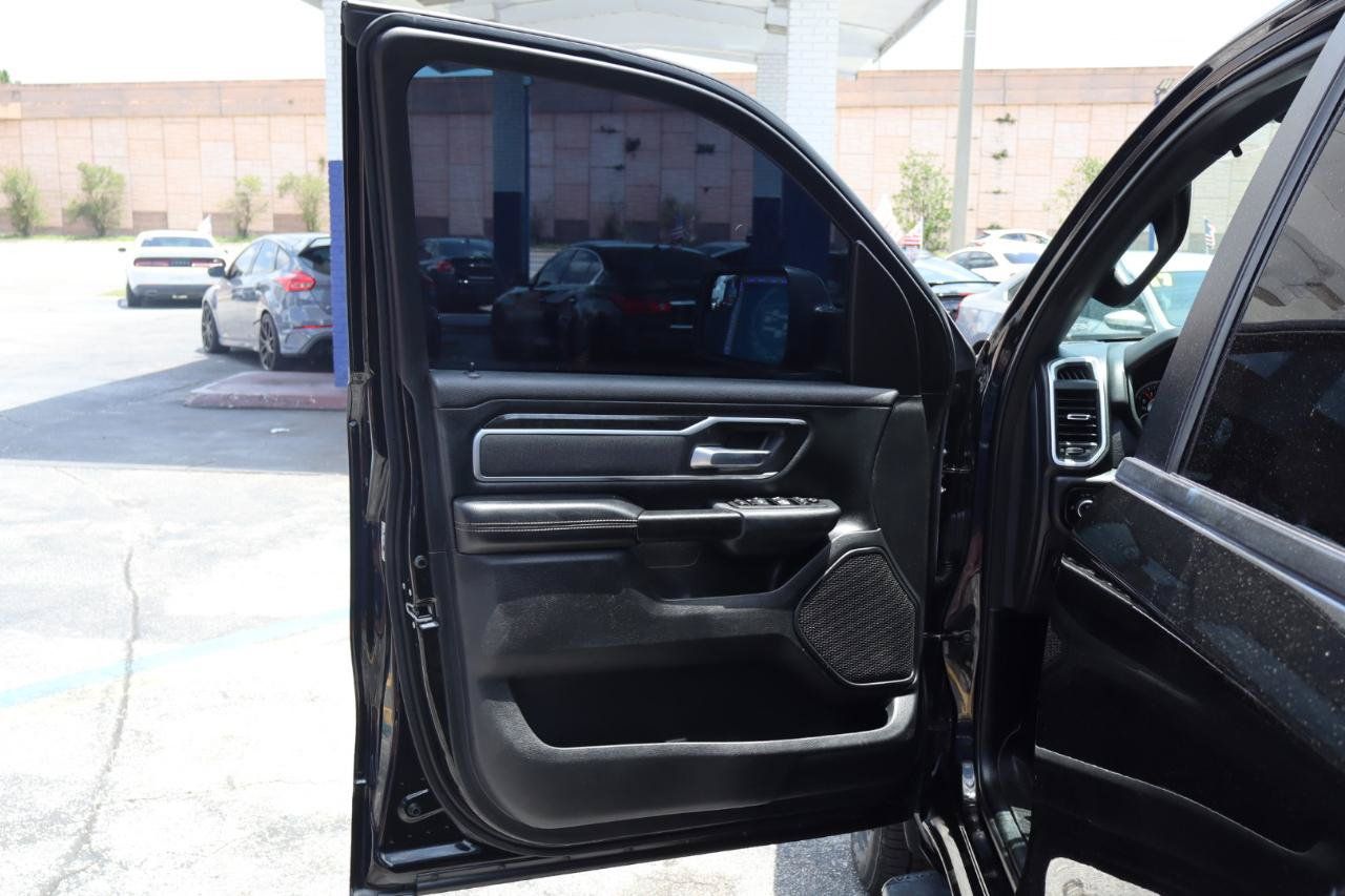 Used 2019 RAM 1500 Big Horn AWD/4WD image 13