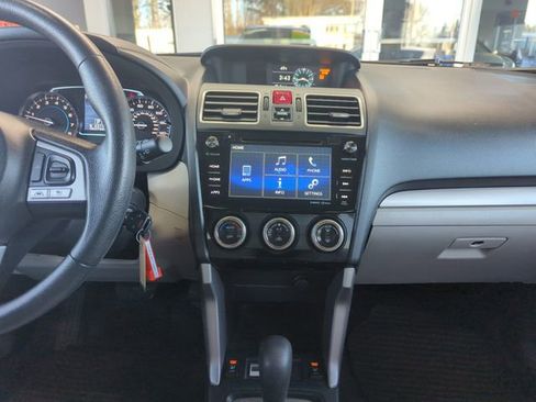 Used 2017 Subaru Forester 2.5i Premium image 23