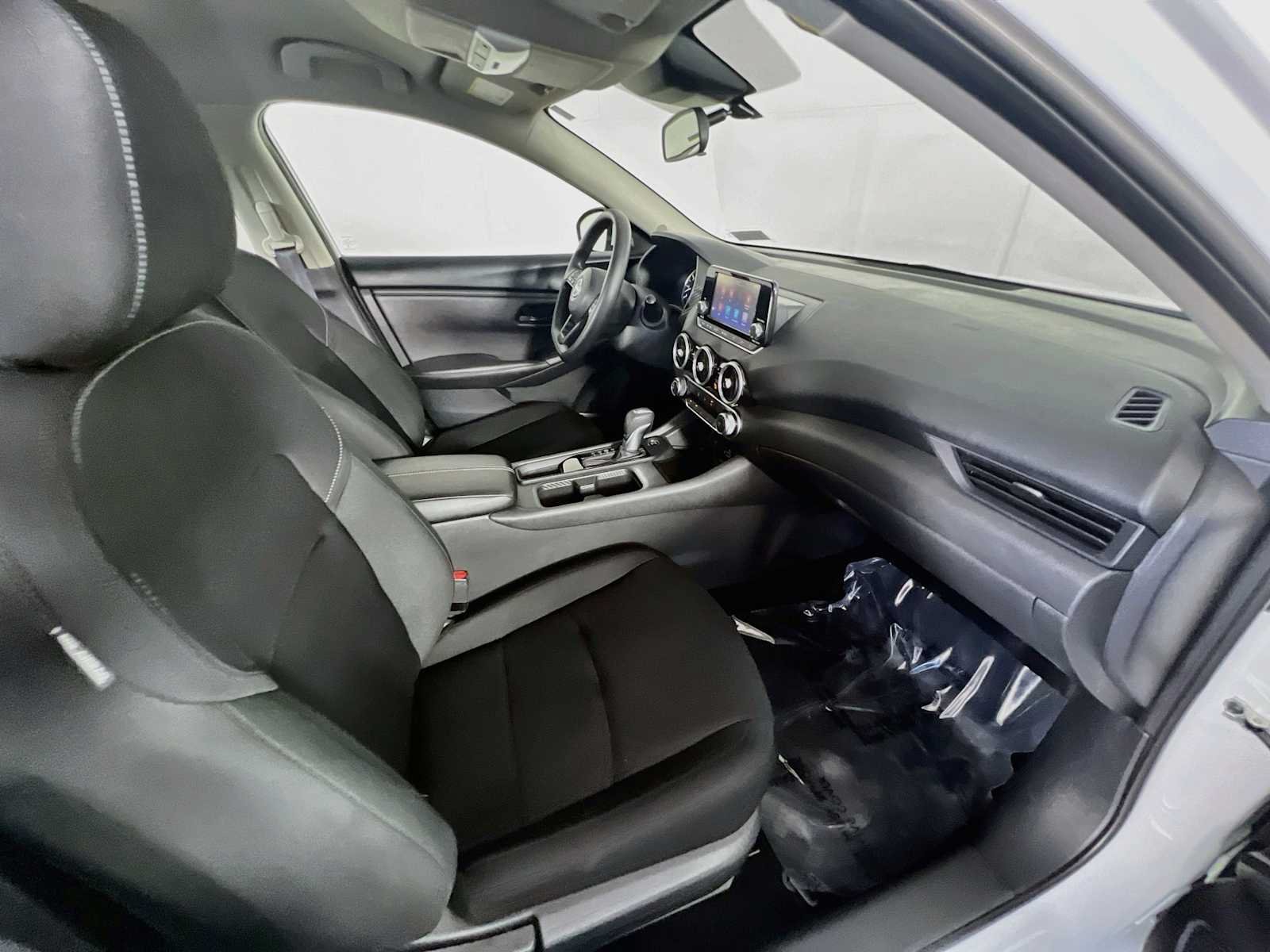 Used 2025 Nissan Sentra S FWD image 26