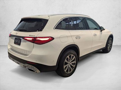 Certified 2025 Mercedes-Benz GLC 300 GLC 300 image 2