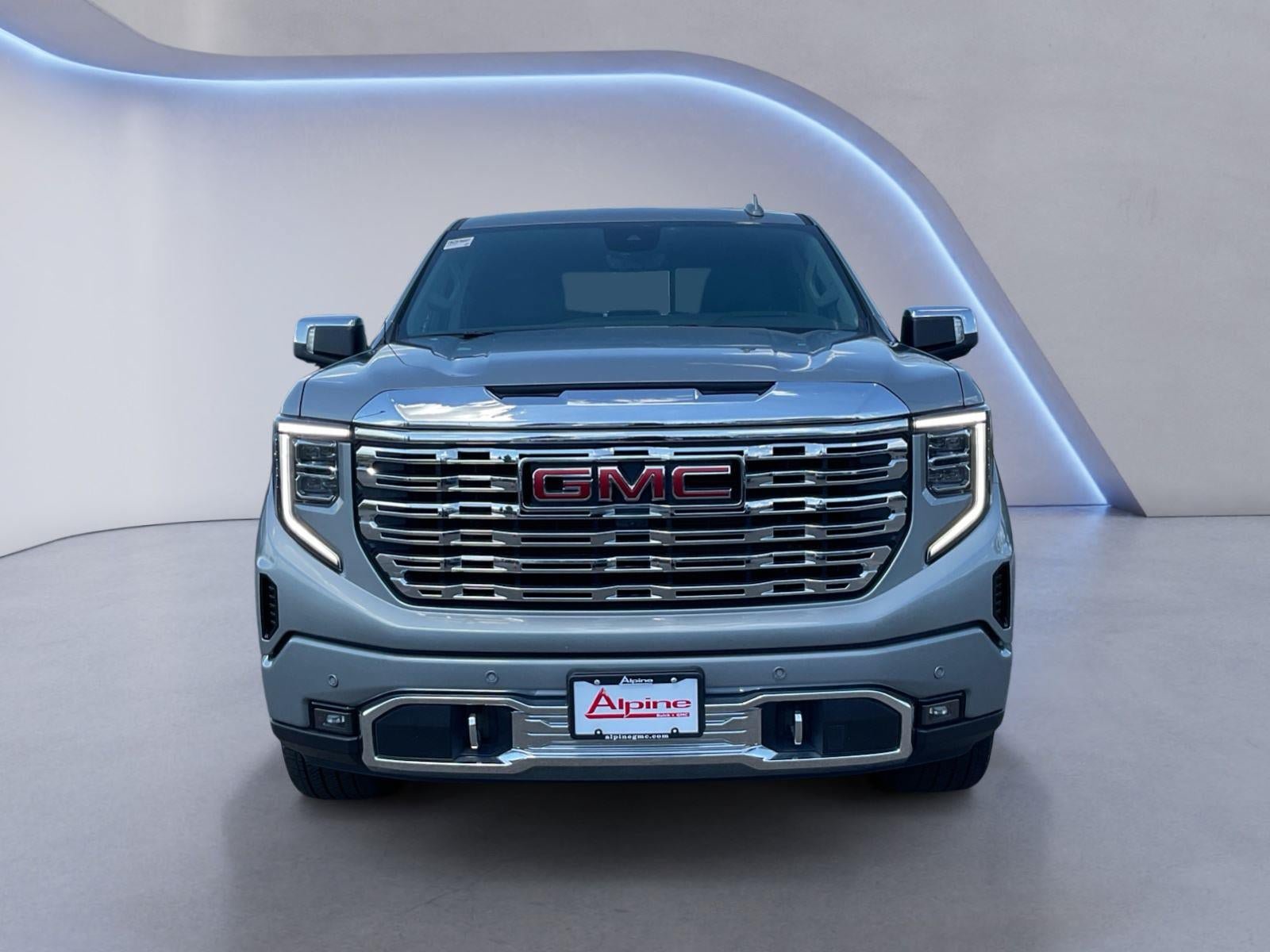 Used 2024 GMC Sierra 1500 Denali AWD/4WD image 8