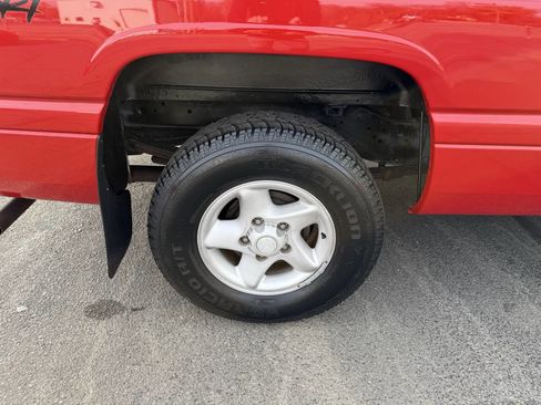 Used 1997 Dodge Ram 1500 Truck 2WD Club Cab image 54