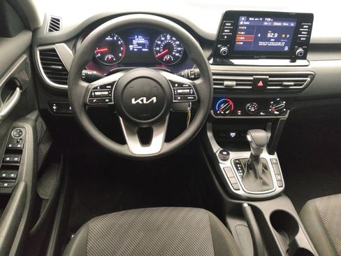 Used 2023 Kia Seltos LX AWD/4WD image 22