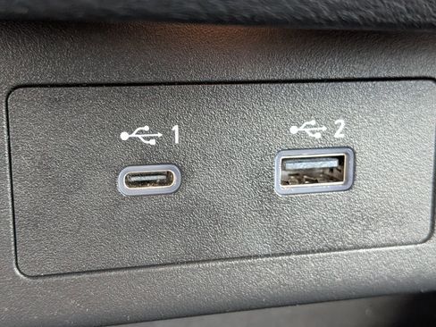 Used 2022 Nissan Rogue SV w/ SV Premium Package image 24