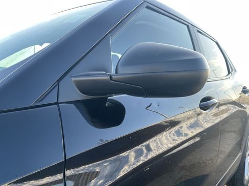 Used 2025 Chevrolet TrailBlazer LS w/ LS Convenience Package image 3