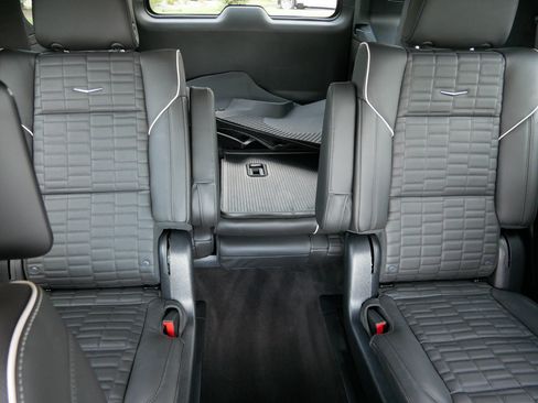 Certified 2024 Cadillac Escalade V w/ LPO, ONYX Package AWD/4WD image 13
