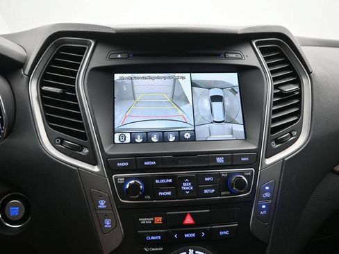 Used 2018 Hyundai Santa Fe Sport w/ 2.0T Ultimate Tech Package 05 FWD image 17